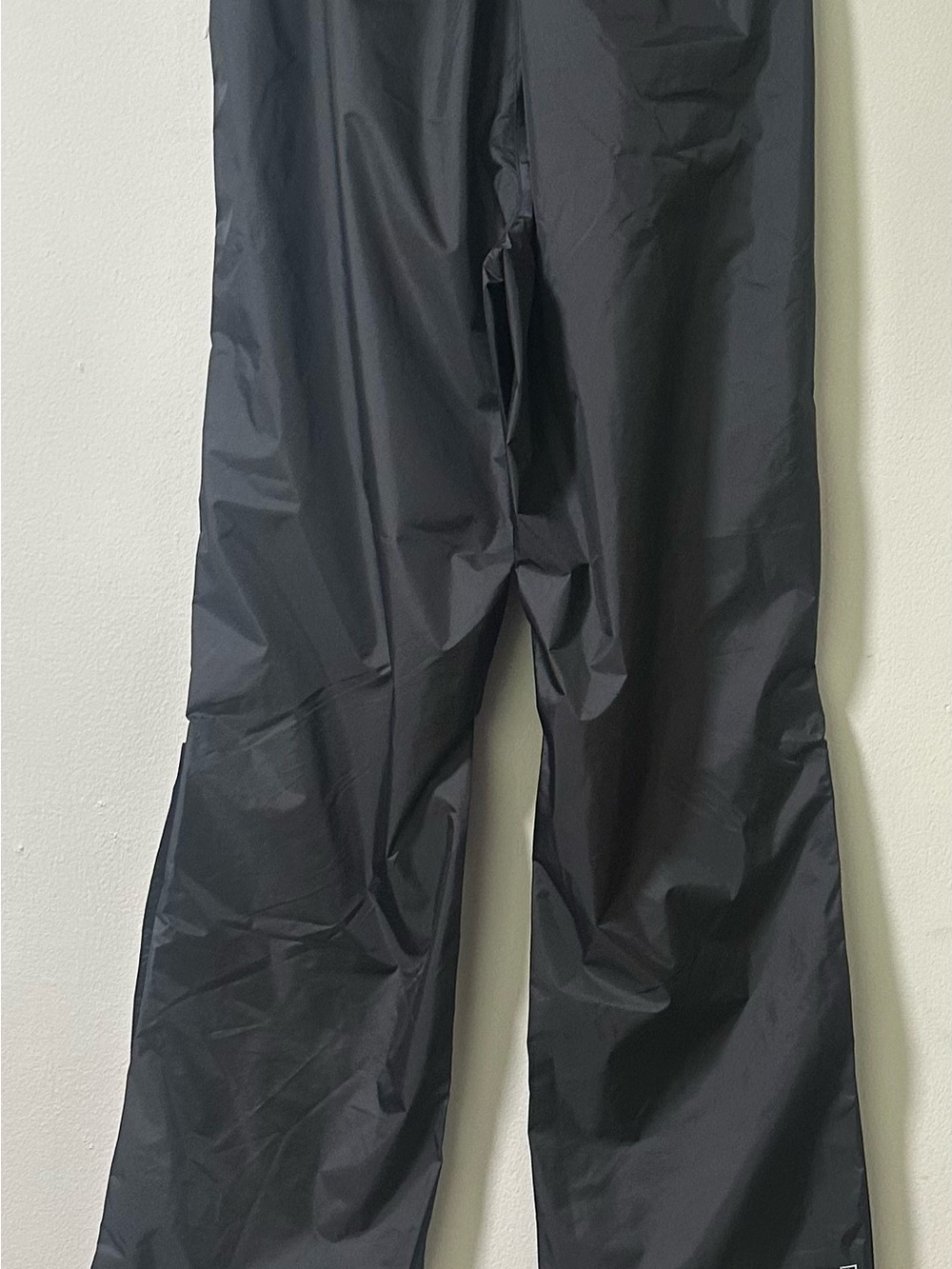 L.L. Bean Black and Light Gray Women's Nylon Wind Pants - Picture 2 of 7